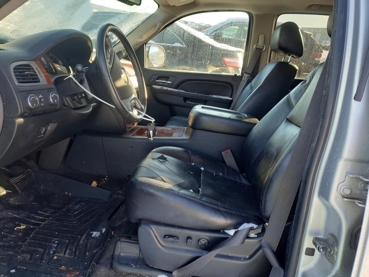 2011 CHEVROLET Tahoe