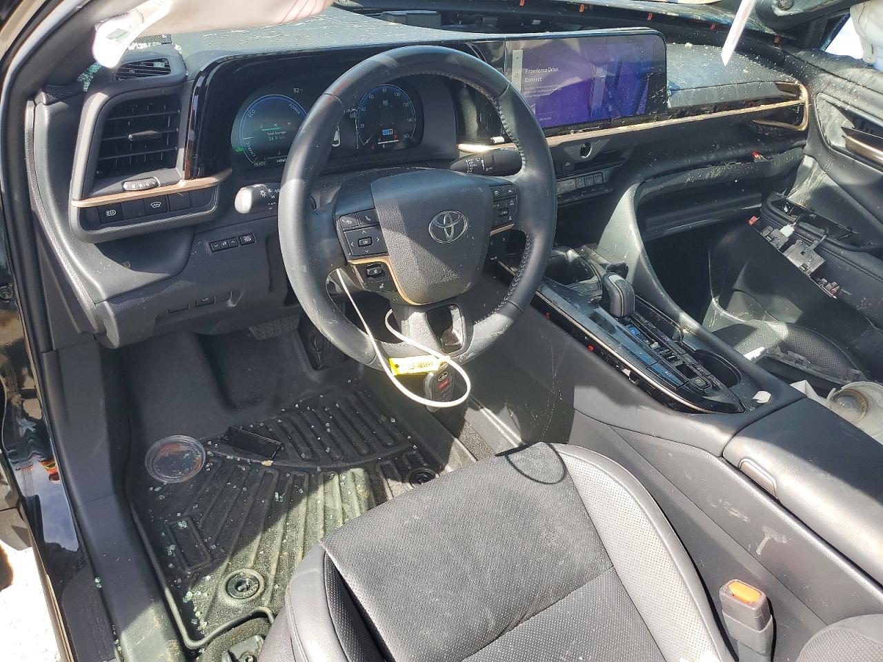 2024 TOYOTA Crown