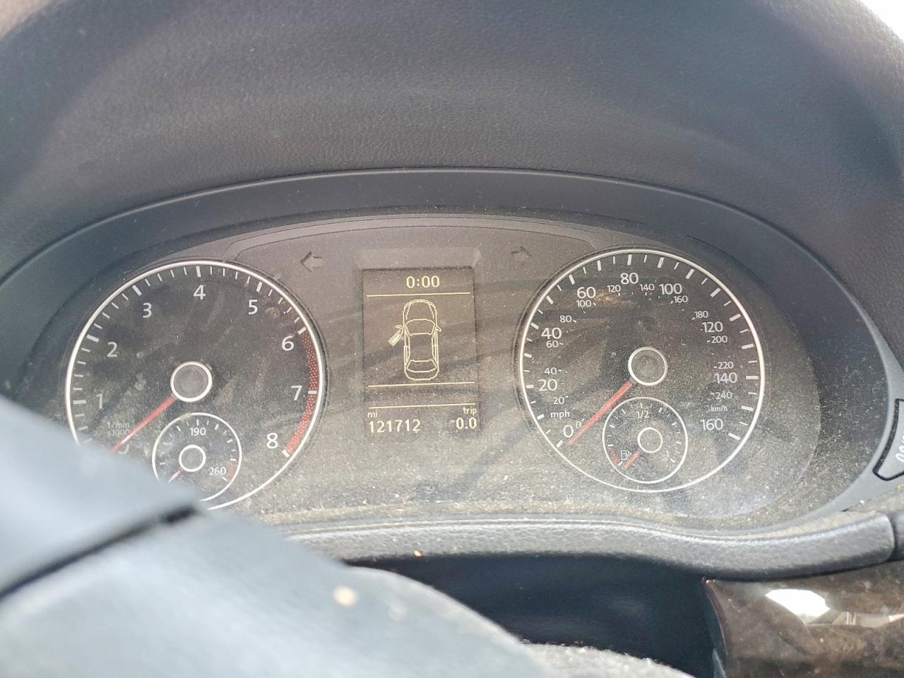 2014 VOLKSWAGEN Passat
