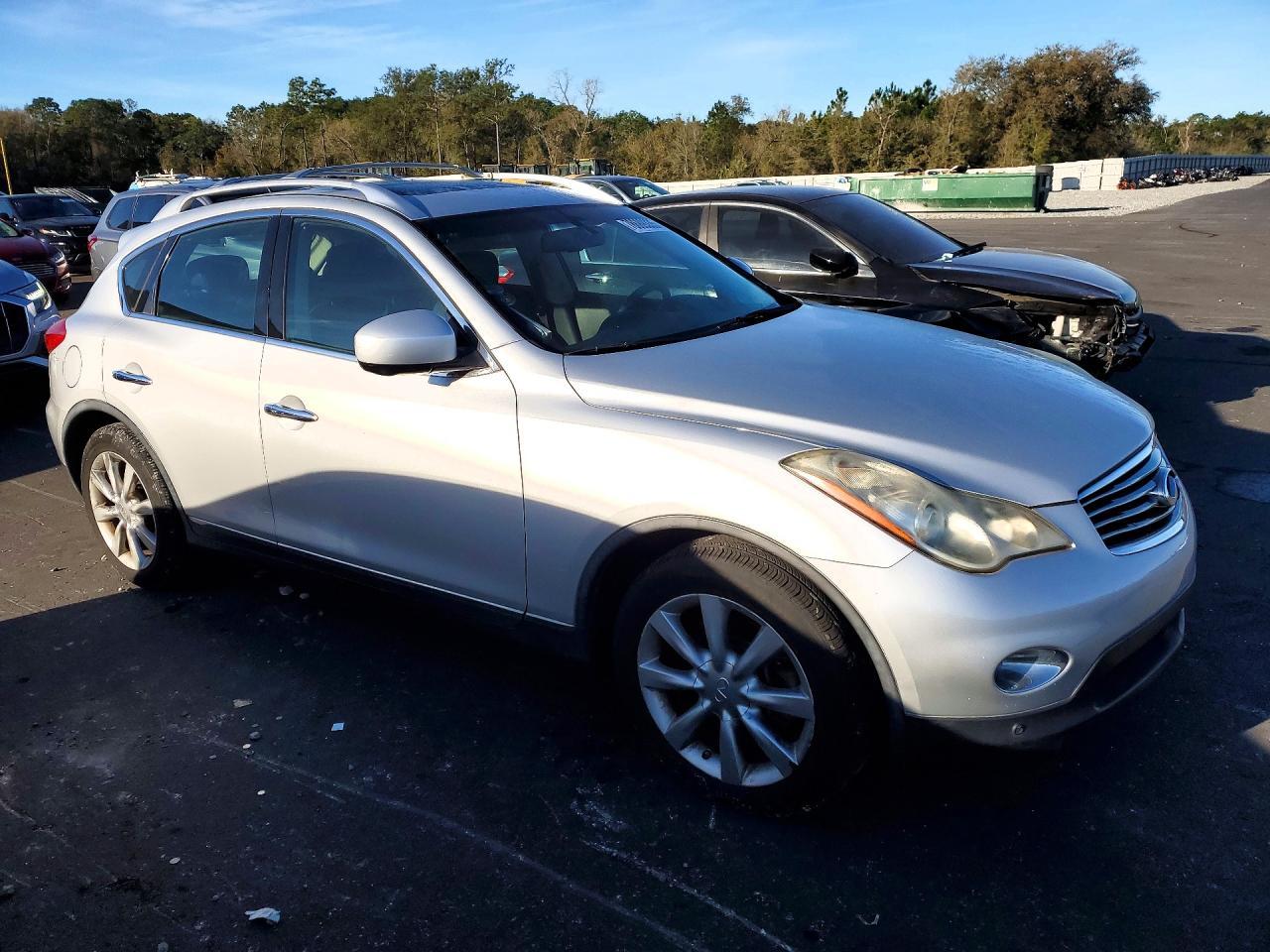 2011 INFINITI EX35