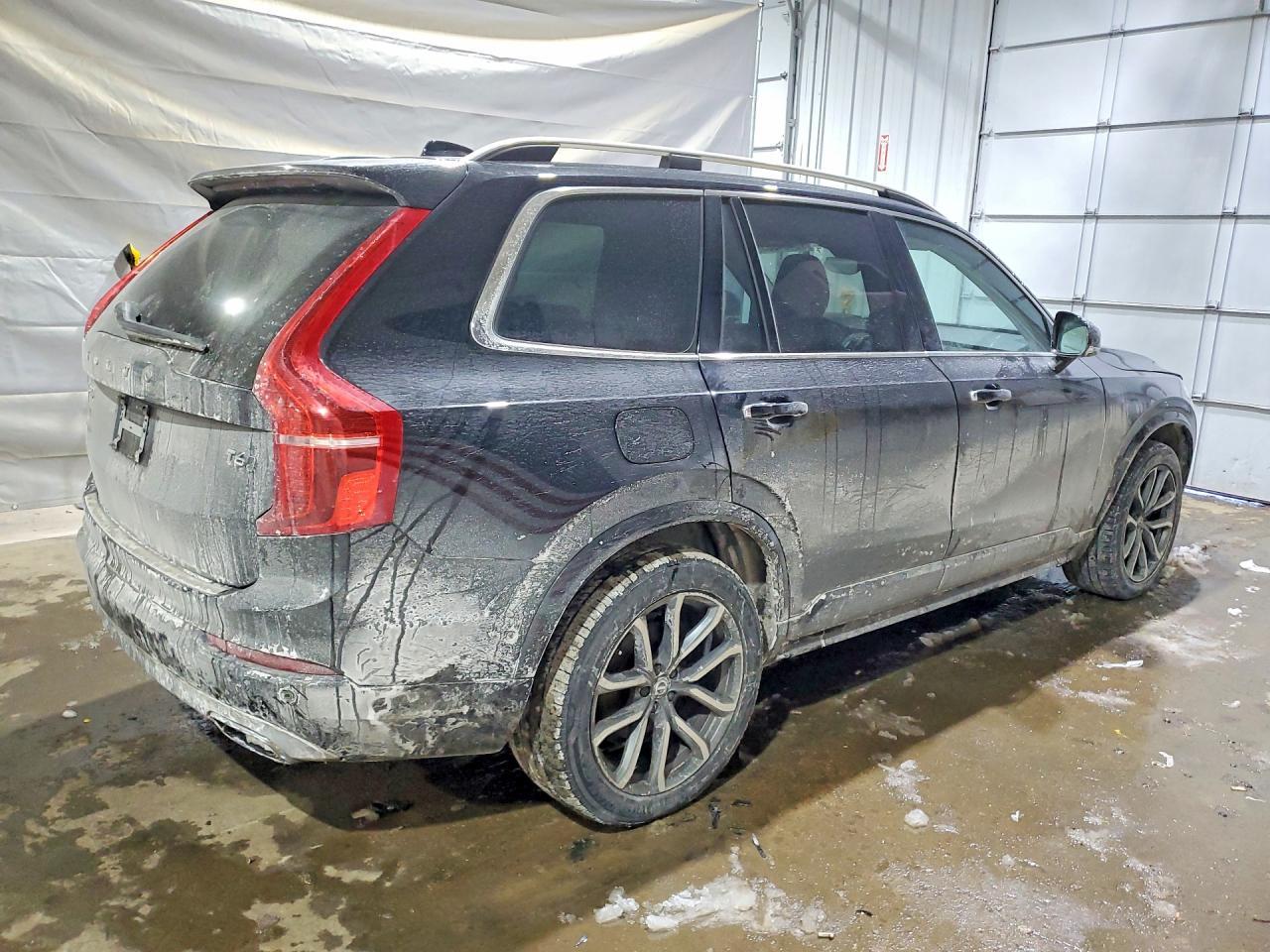 2019 VOLVO XC90