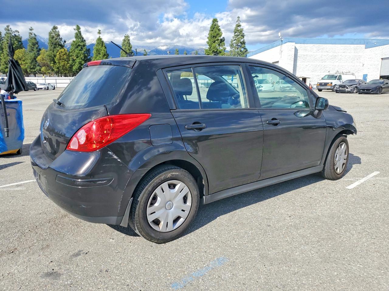 2012 NISSAN VERSA