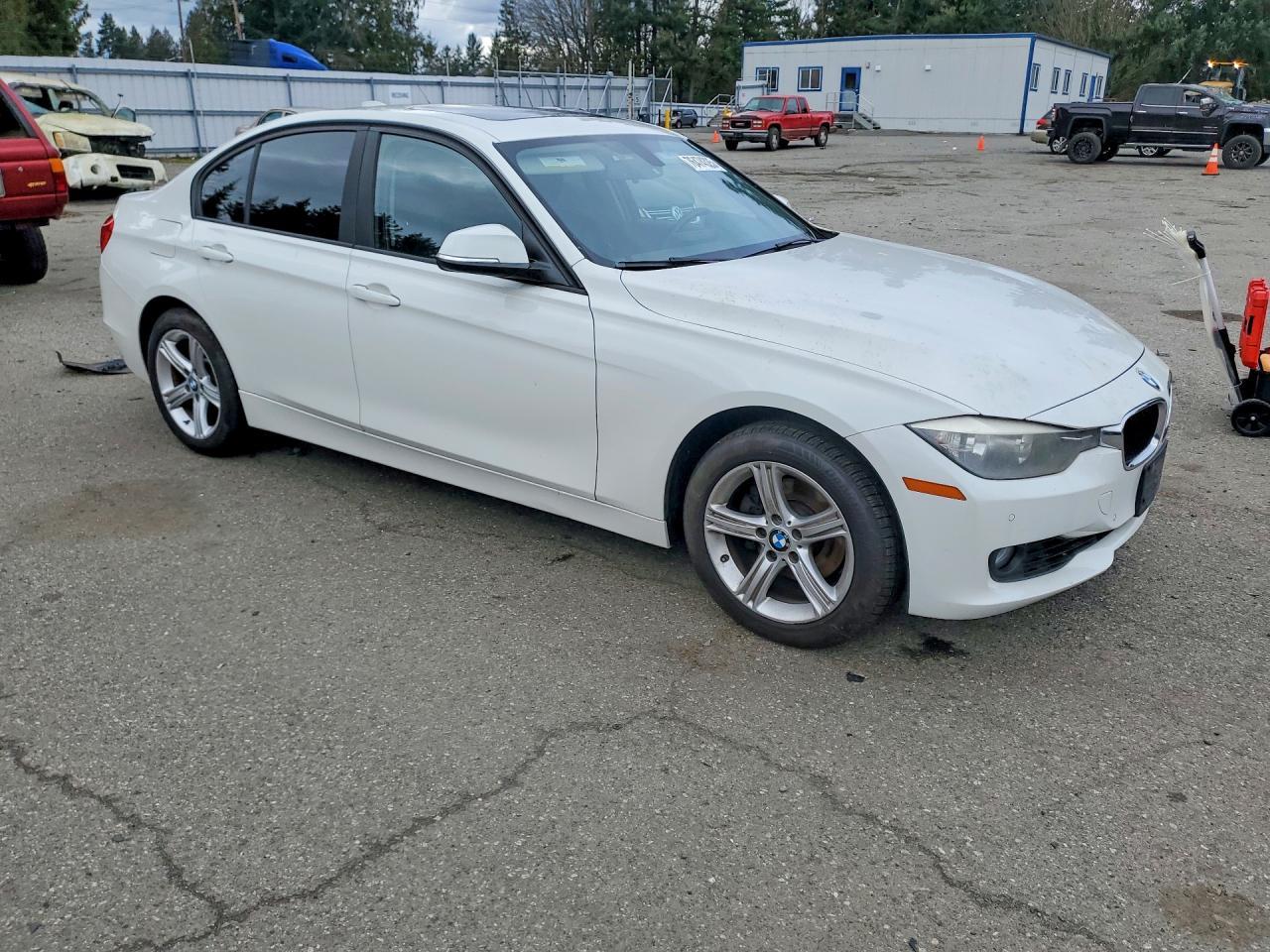 2013 BMW 3 SERIES