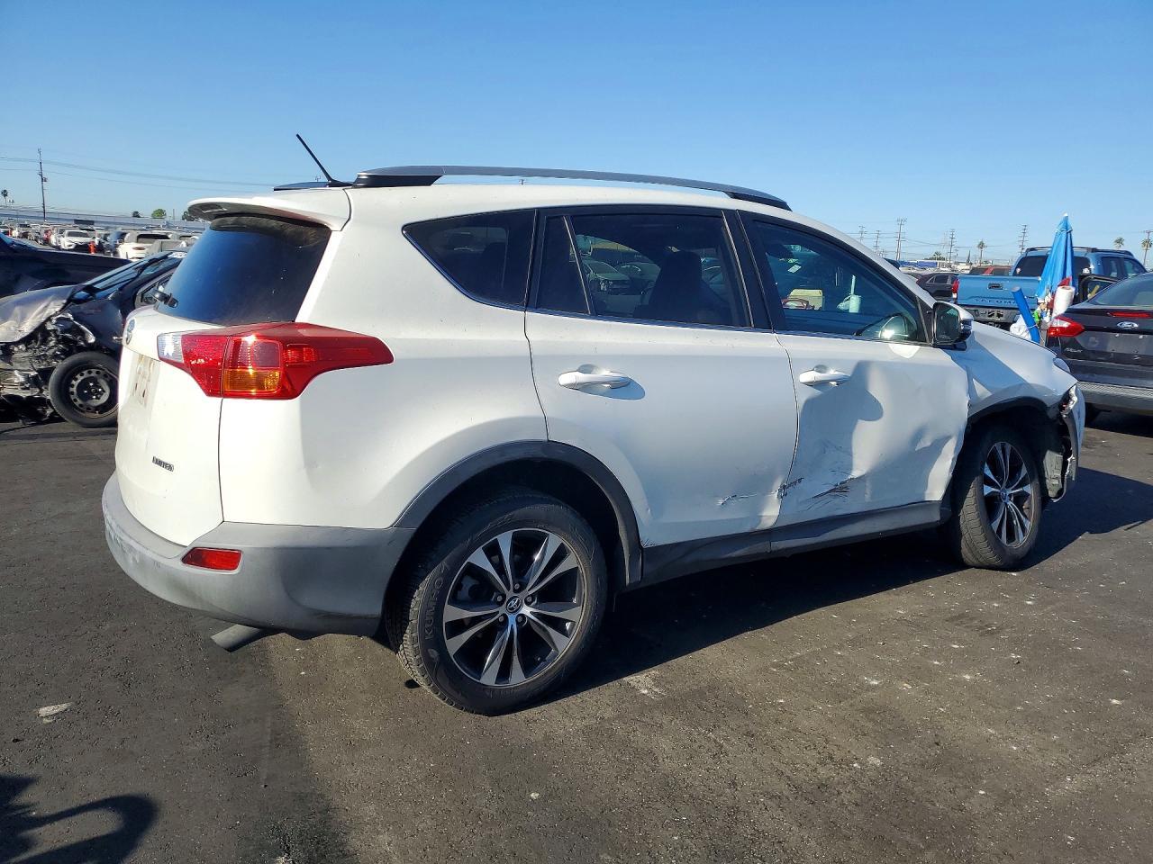 2015 TOYOTA RAV4