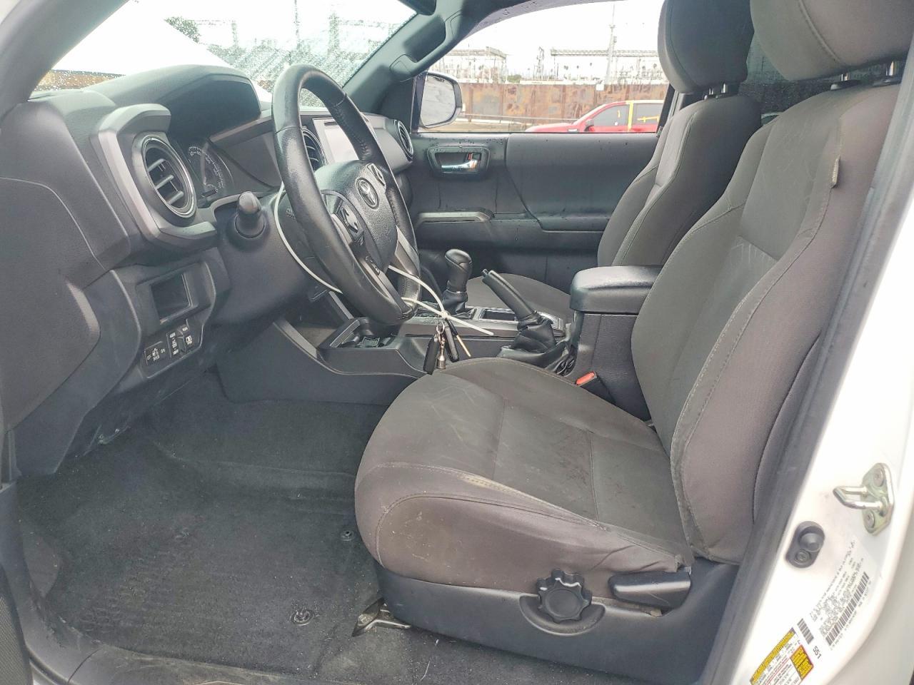 2017 TOYOTA TACOMA