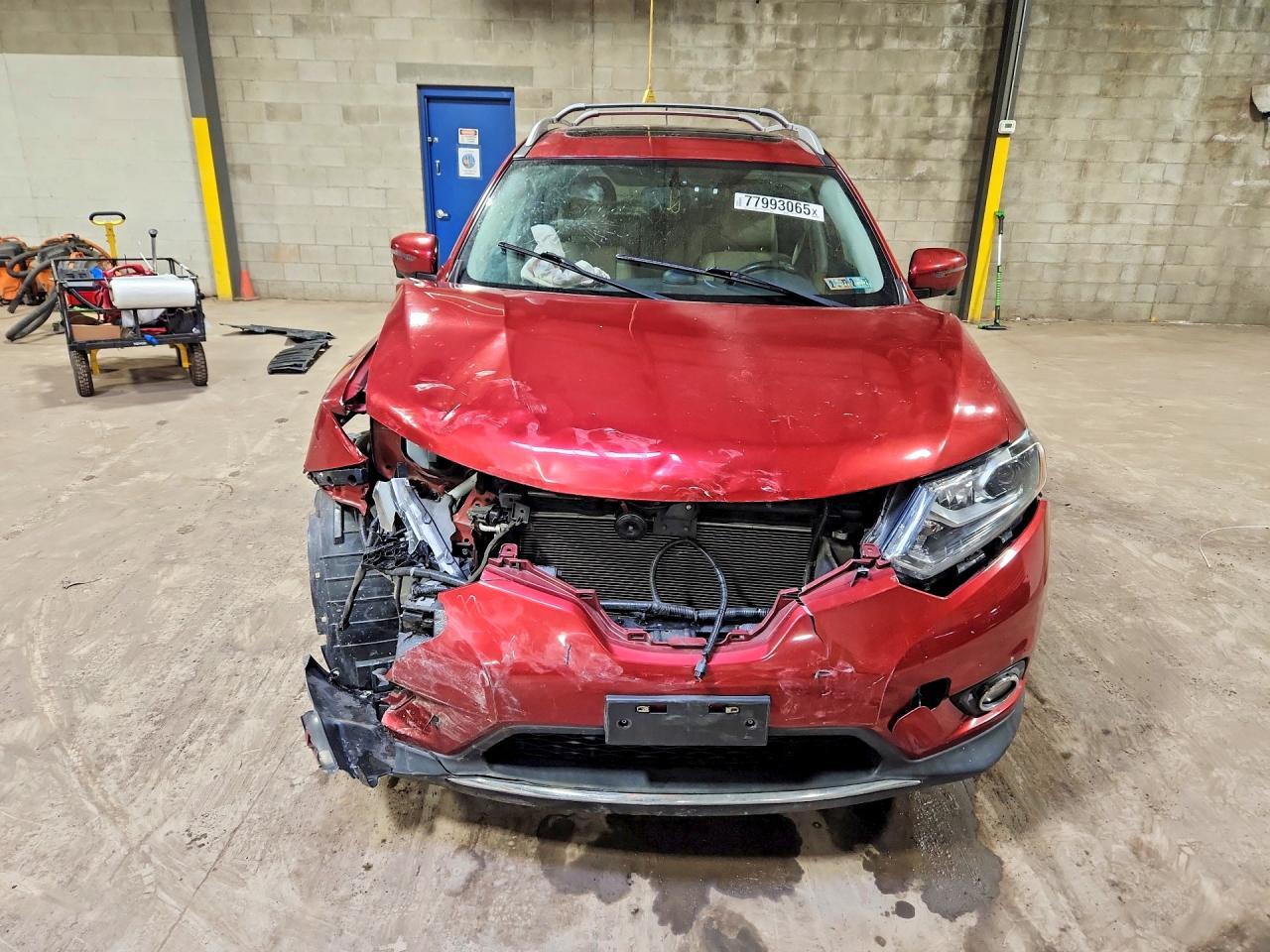 2016 NISSAN ROGUE