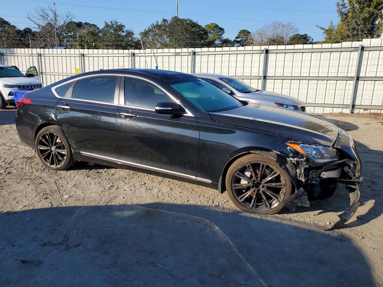 2015 HYUNDAI GENESIS