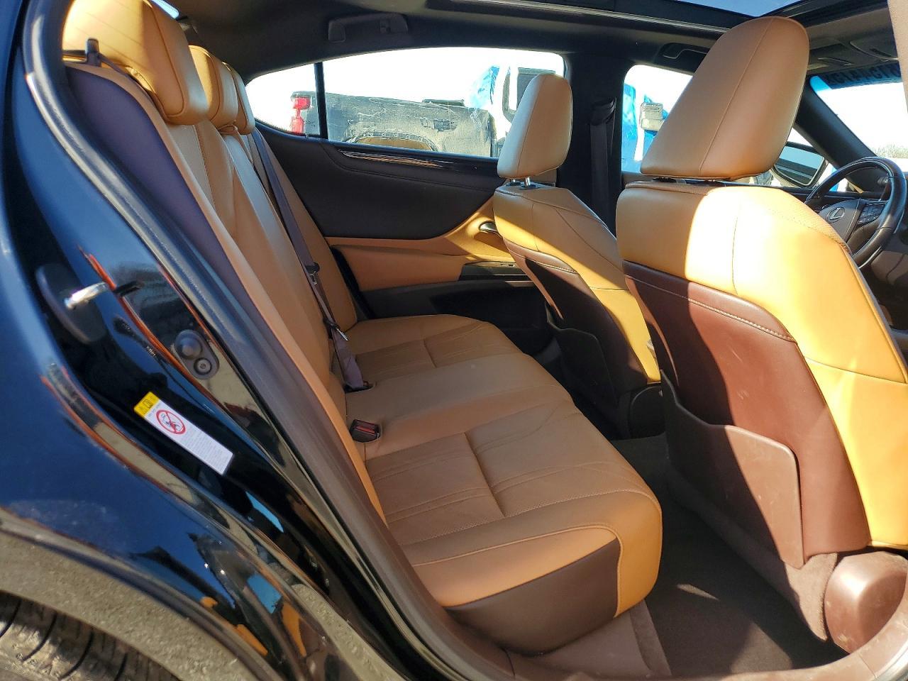 2019 LEXUS ES 350