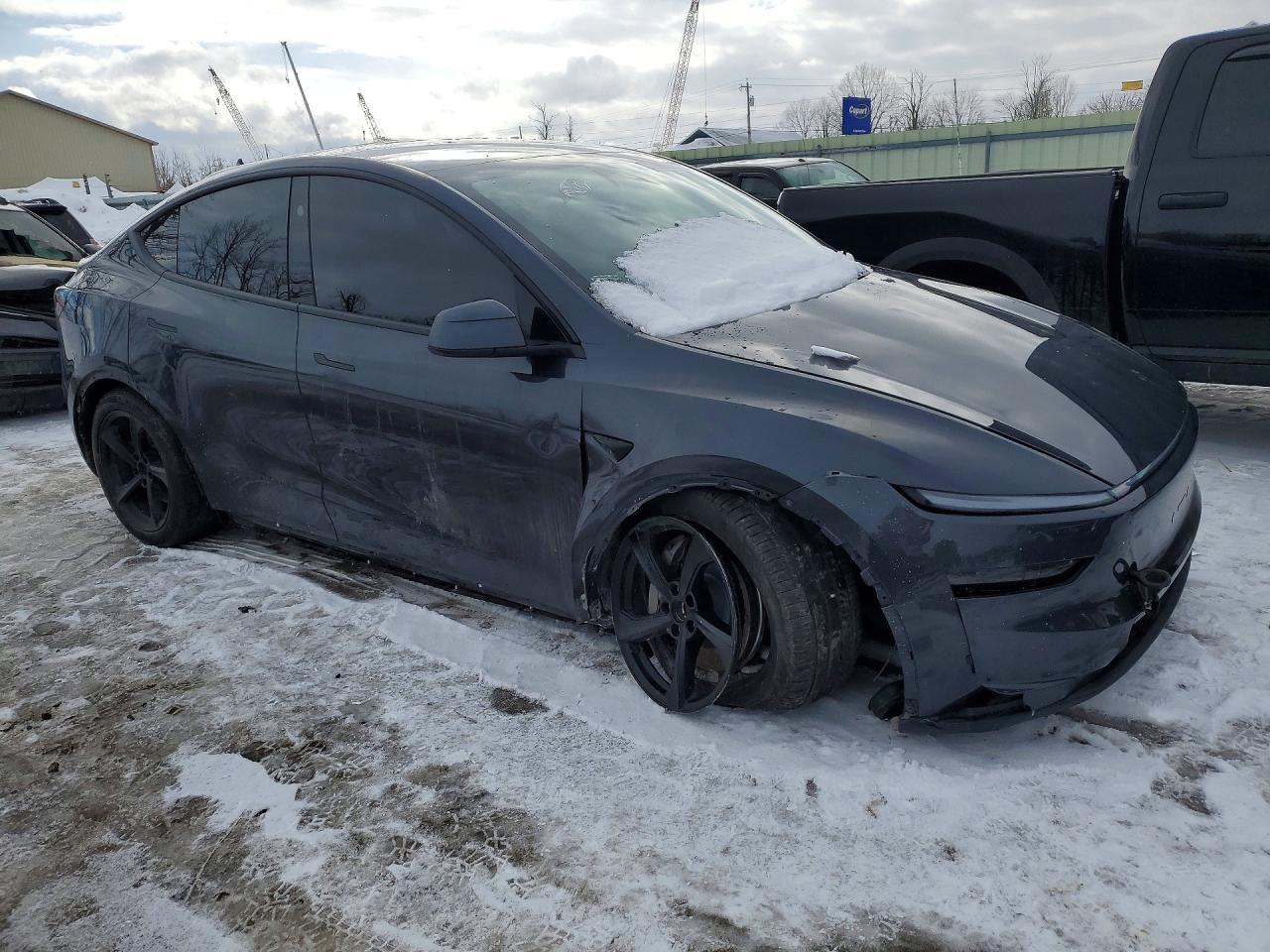 2026 TESLA MODEL Y
