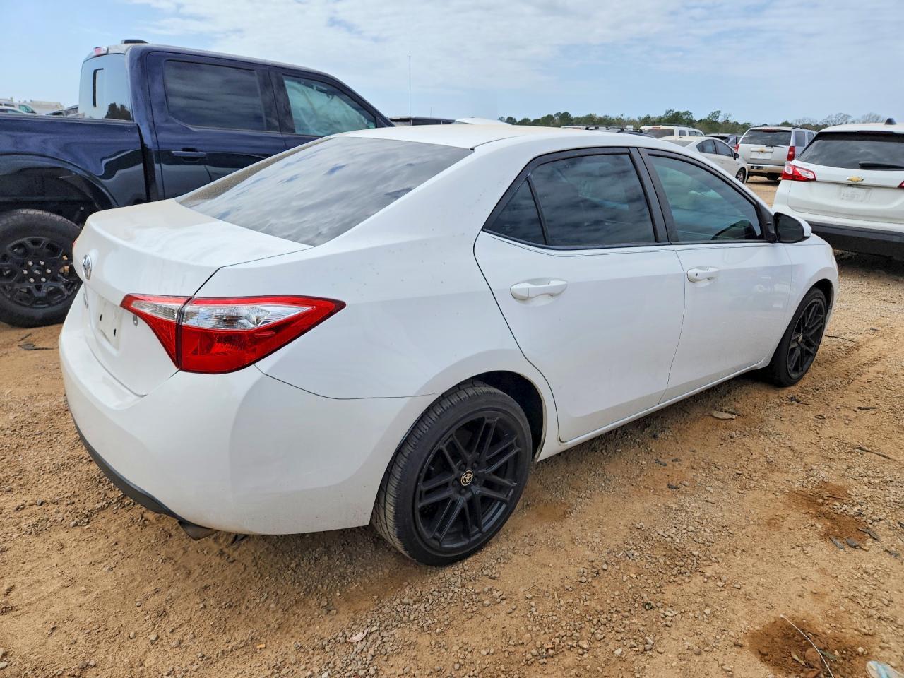 2016 TOYOTA COROLLA