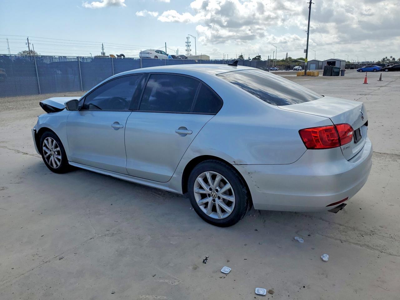 2012 VOLKSWAGEN JETTA