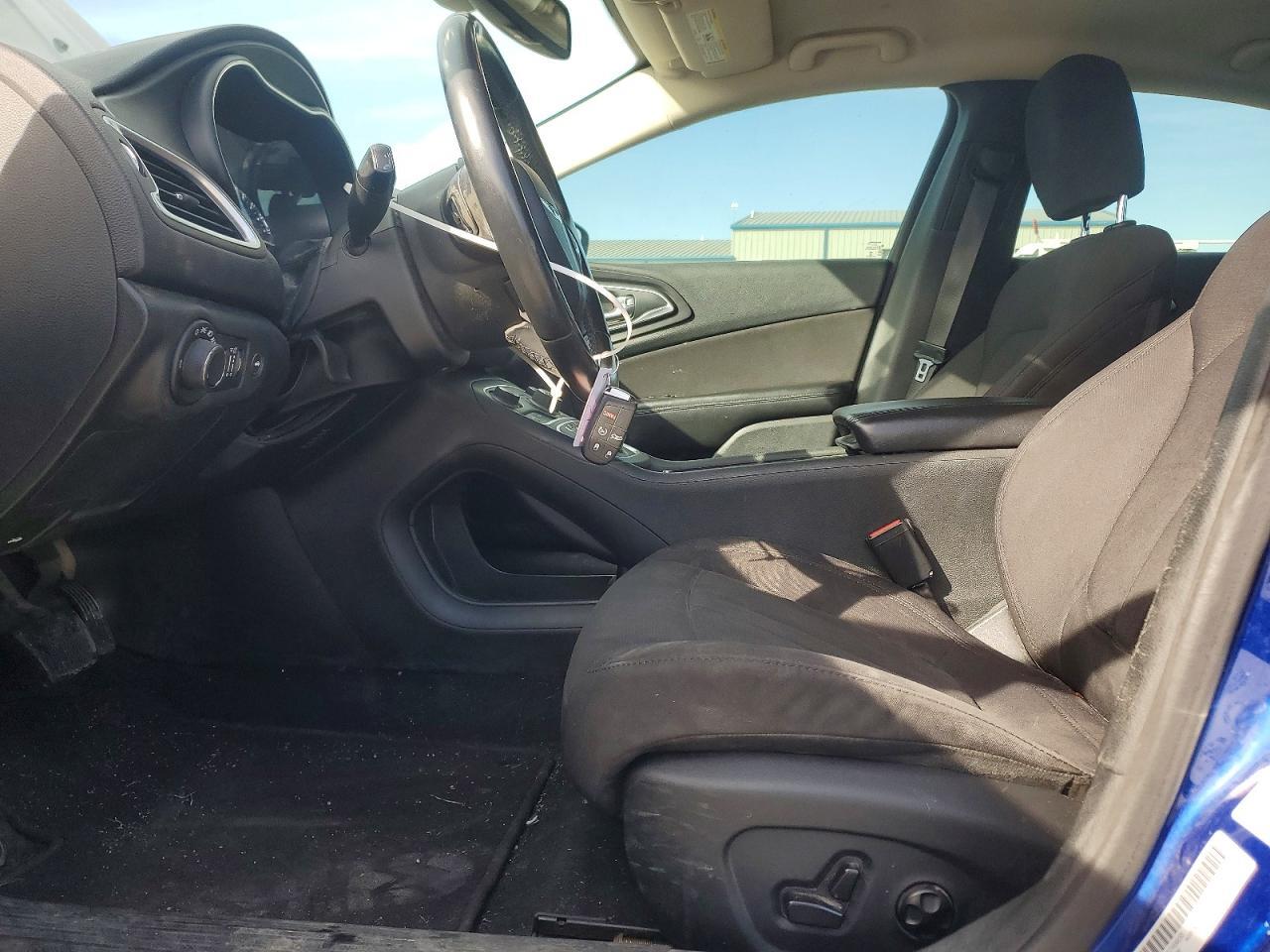 2015 CHRYSLER 200