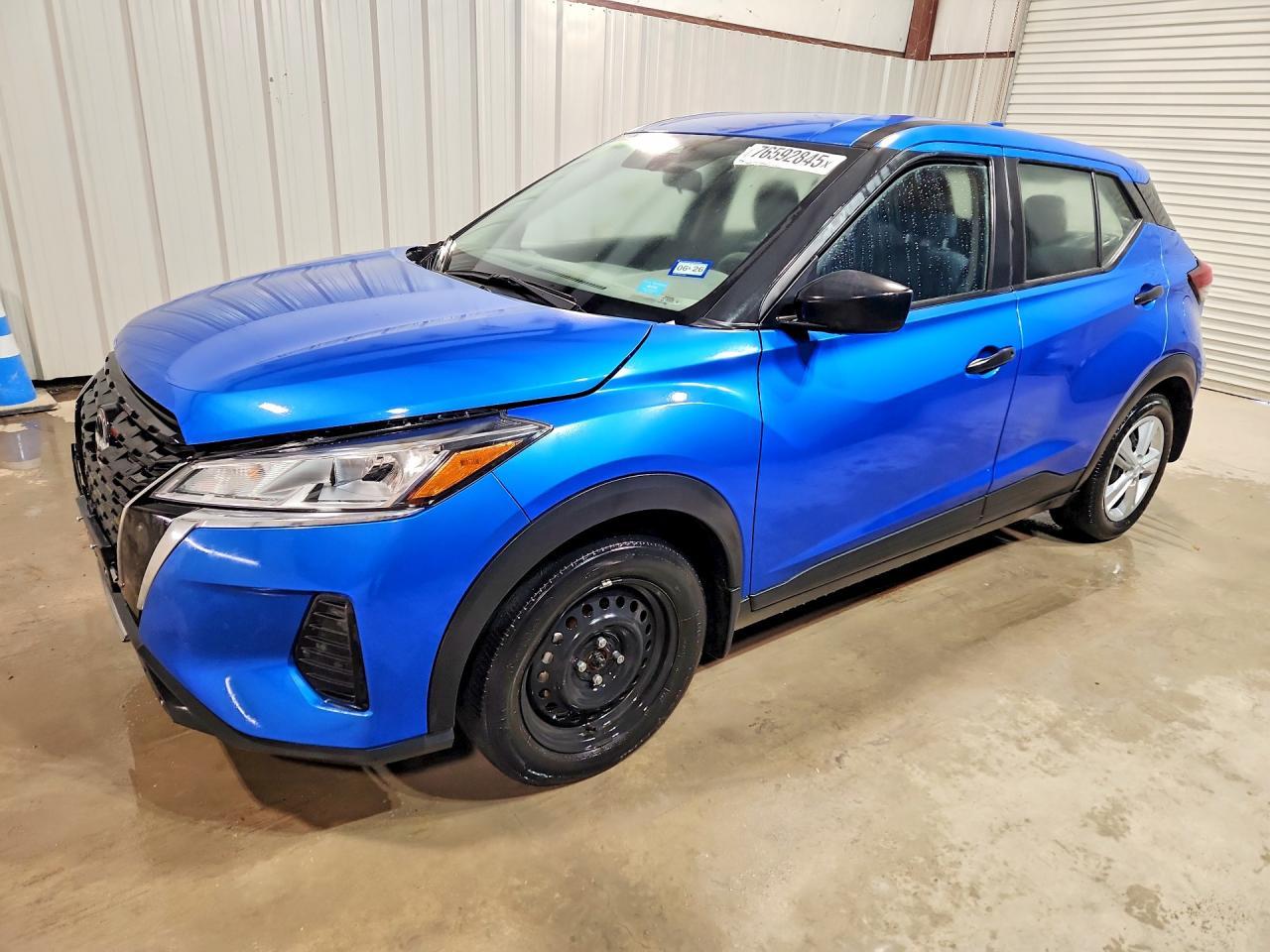 2024 NISSAN KICKS
