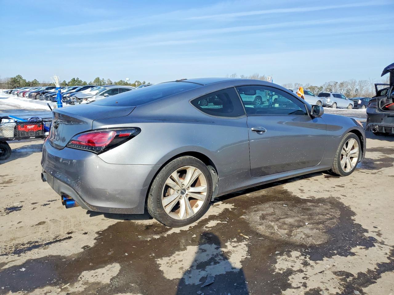 2011 HYUNDAI GENESIS
