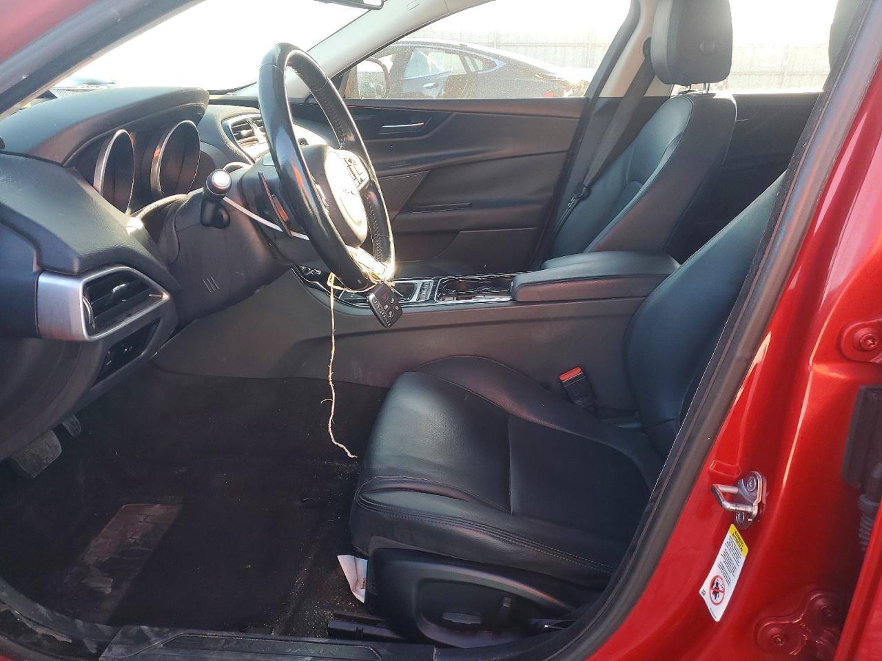 2017 JAGUAR XE