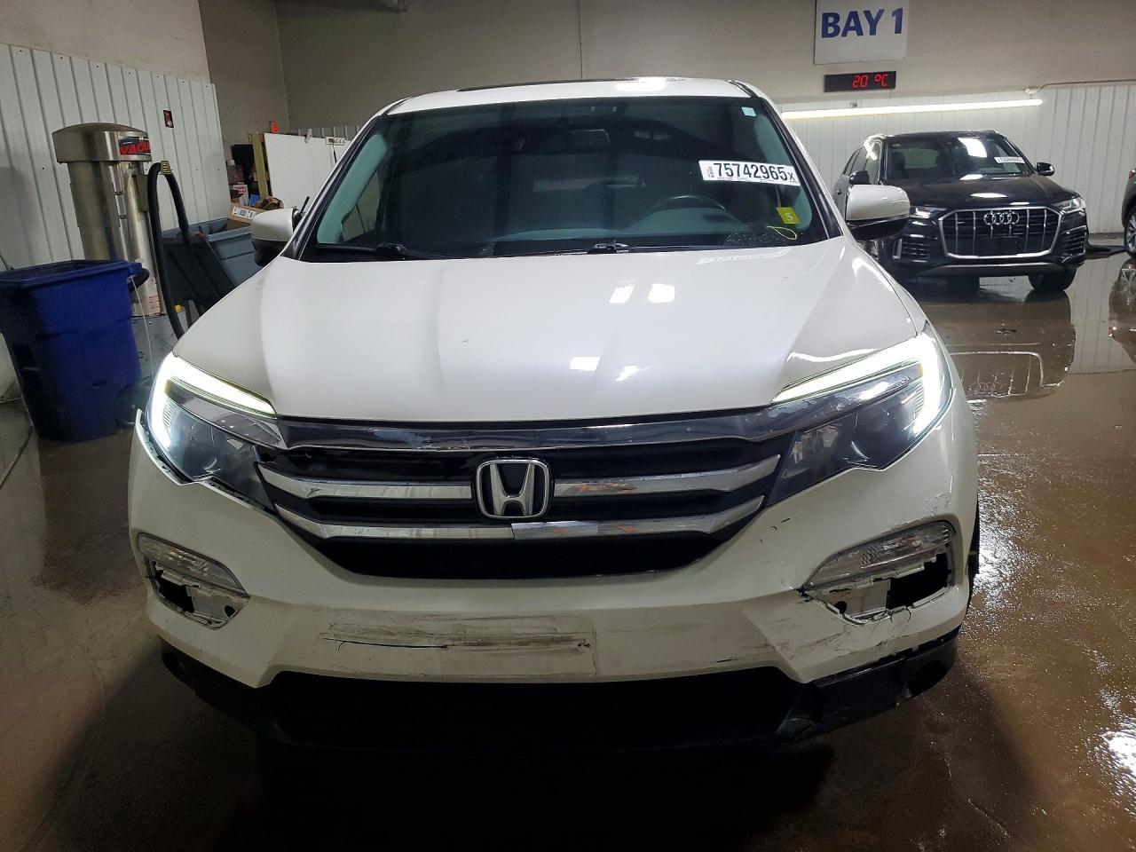 2017 HONDA PILOT