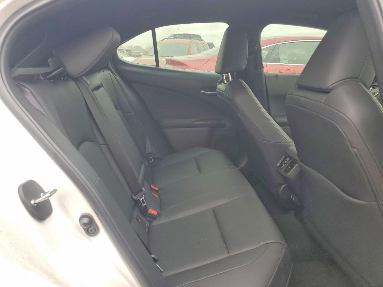 2020 LEXUS UX 200