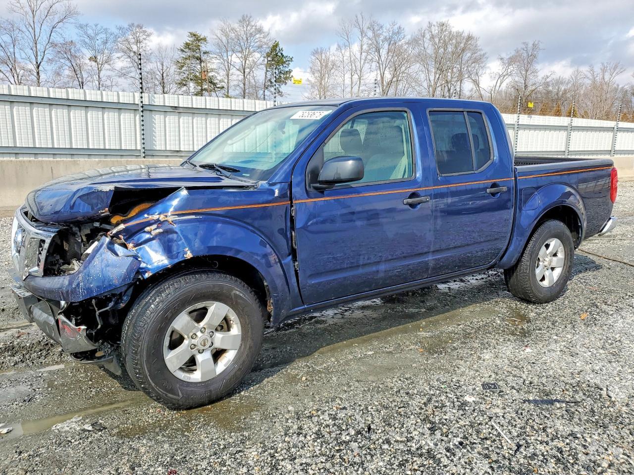 2011 NISSAN Frontier