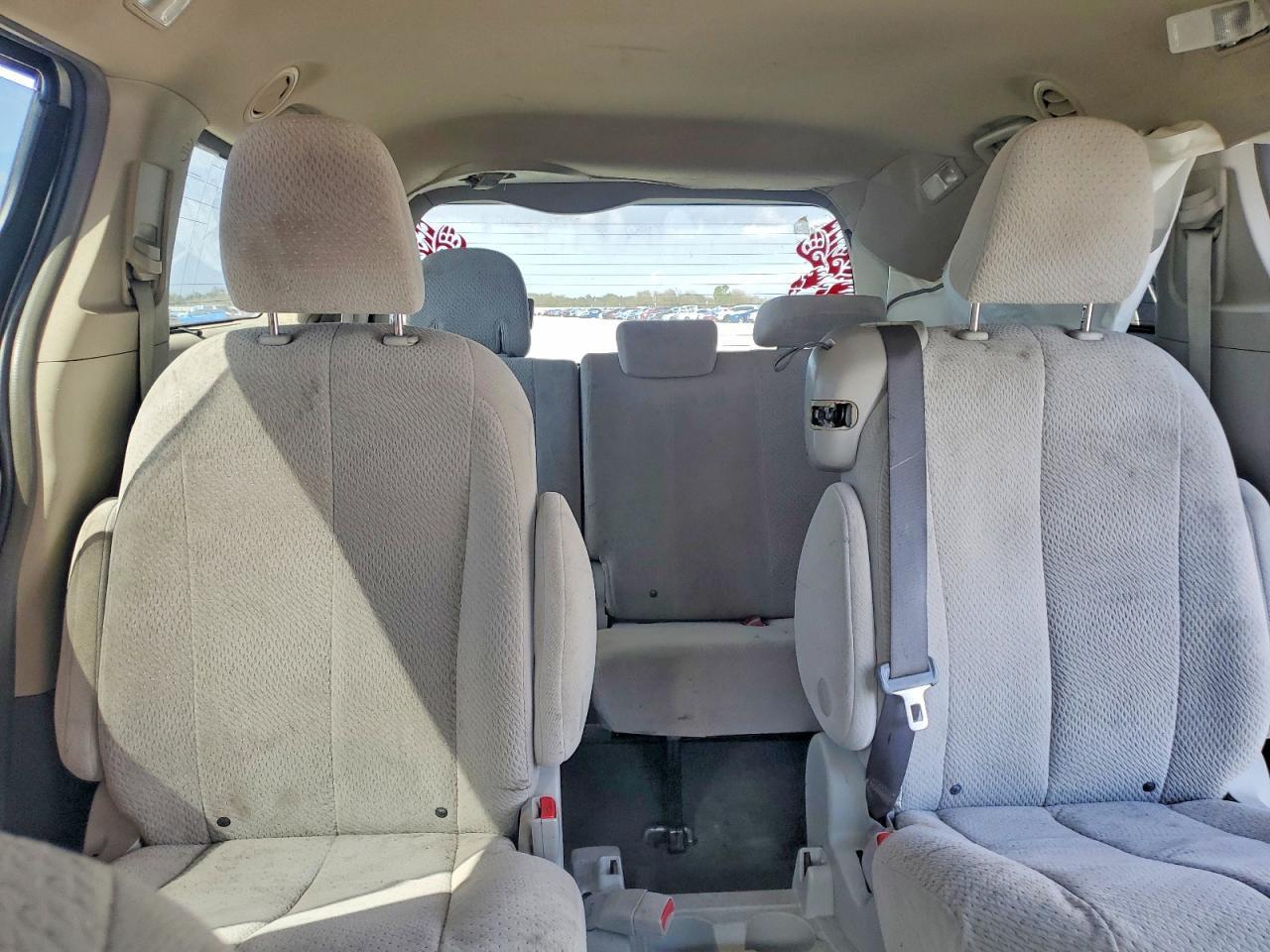 2015 TOYOTA SIENNA