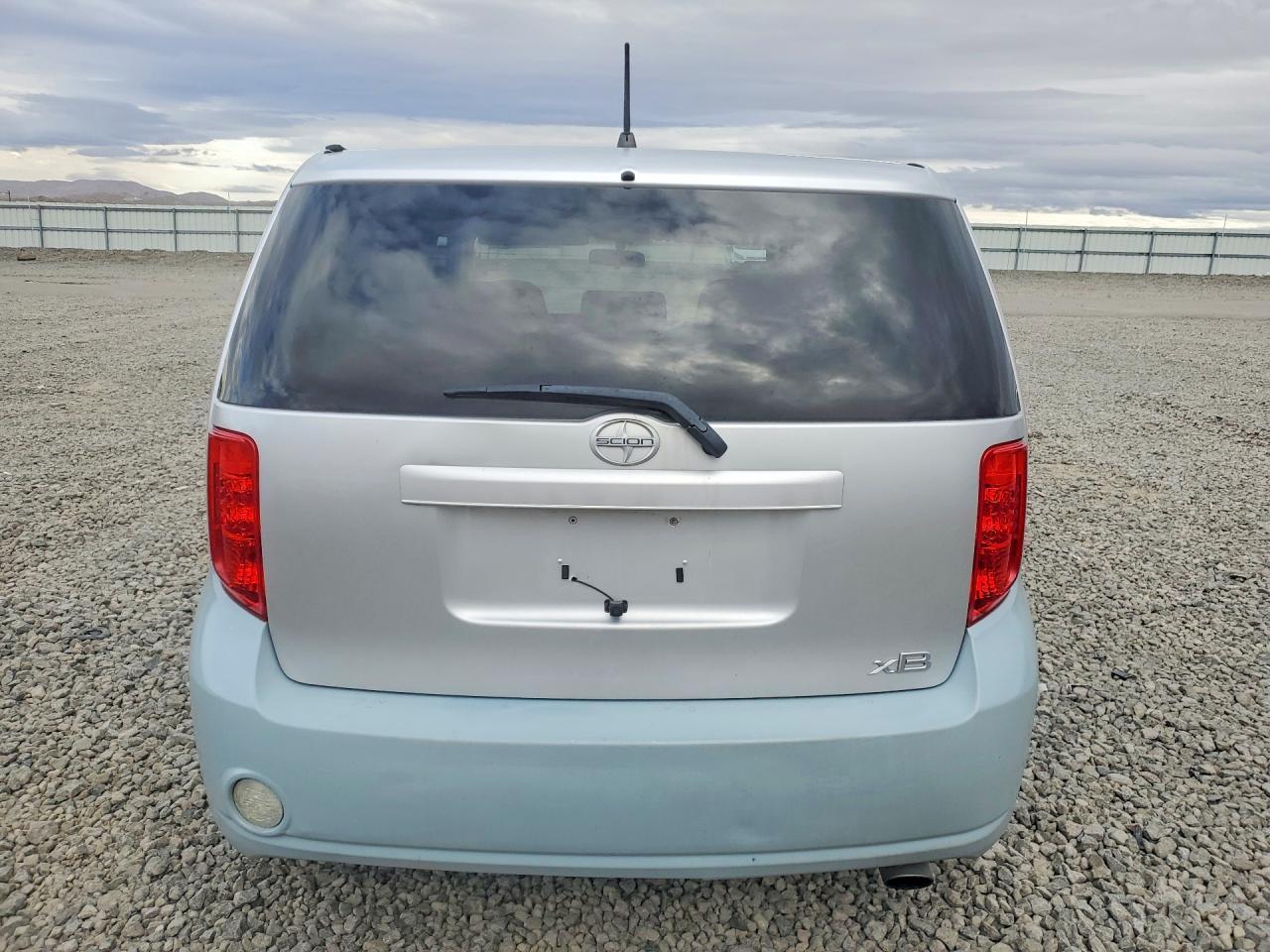 2010 TOYOTA SCION