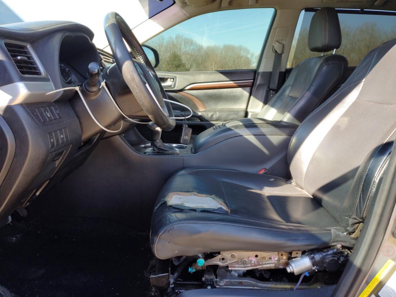 2015 TOYOTA HIGHLANDER