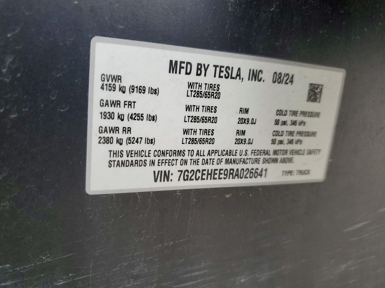 2024 TESLA Cybertruck
