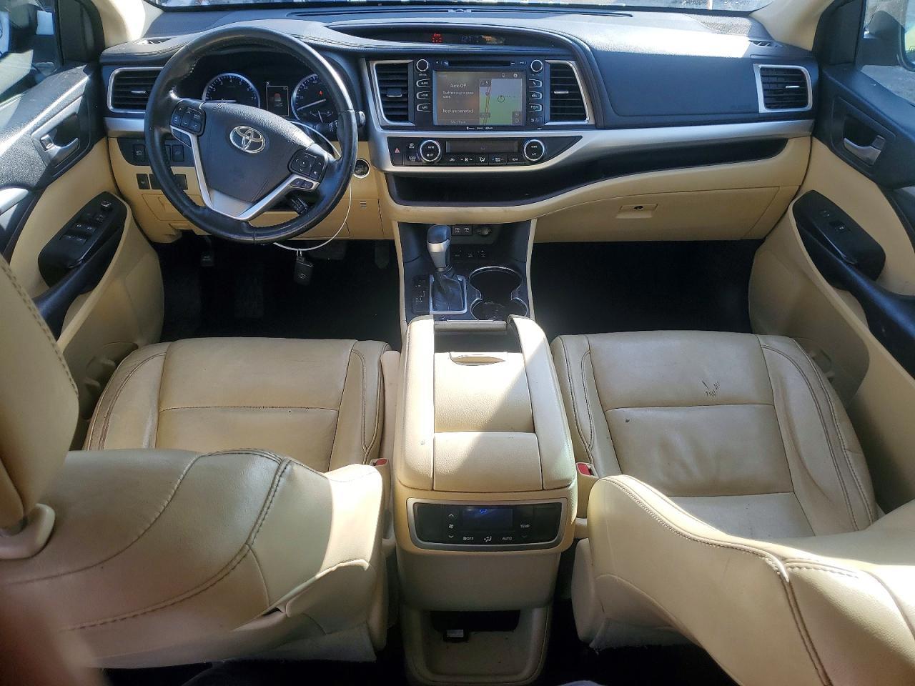 2017 TOYOTA HIGHLANDER