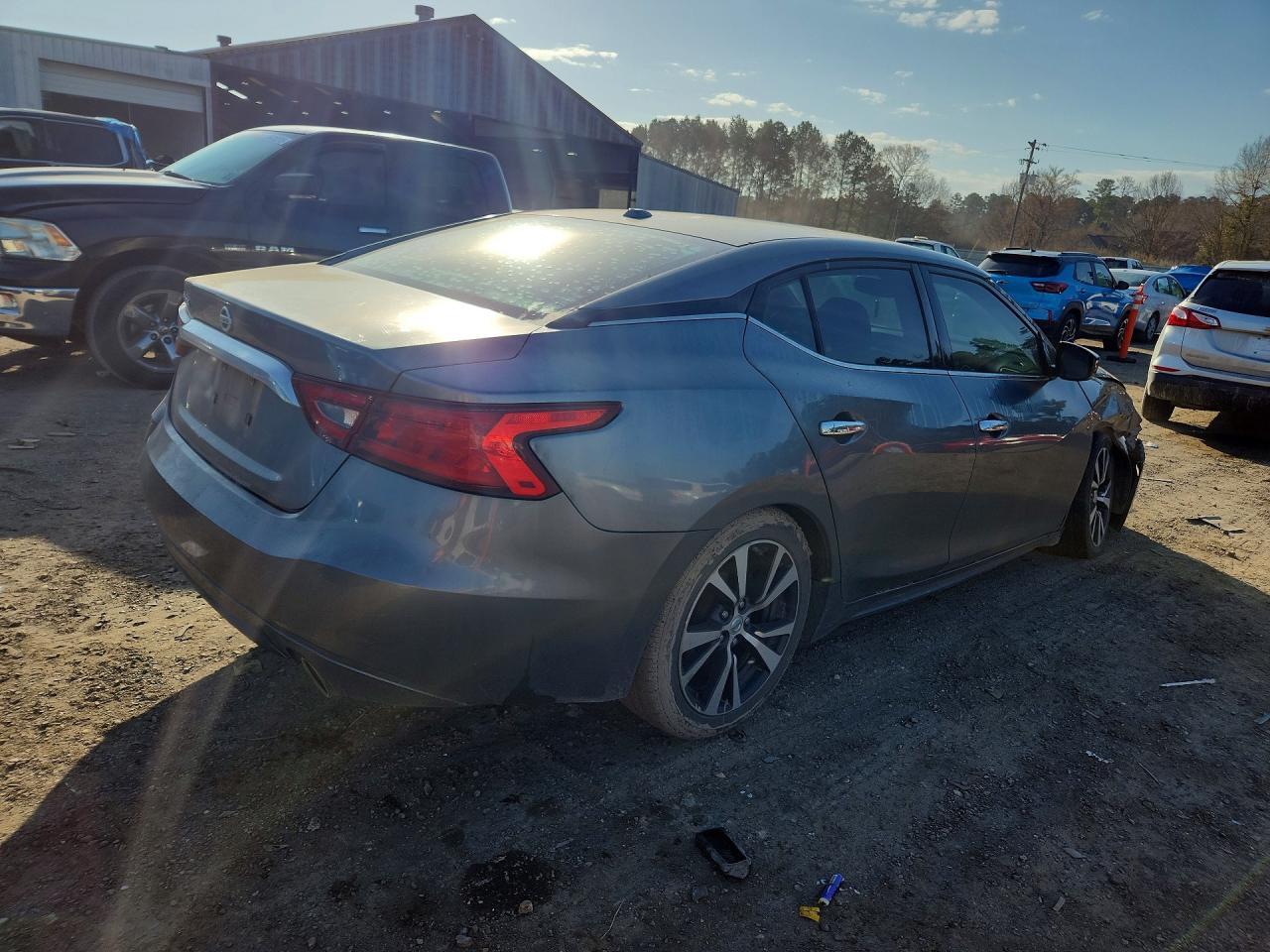 2016 NISSAN Maxima