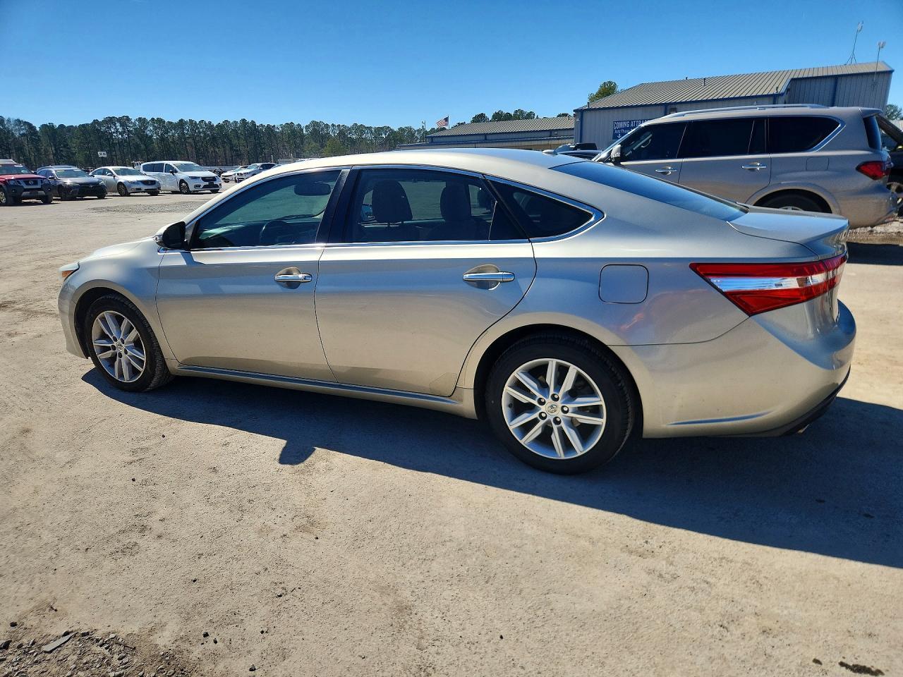 2014 TOYOTA Avalon