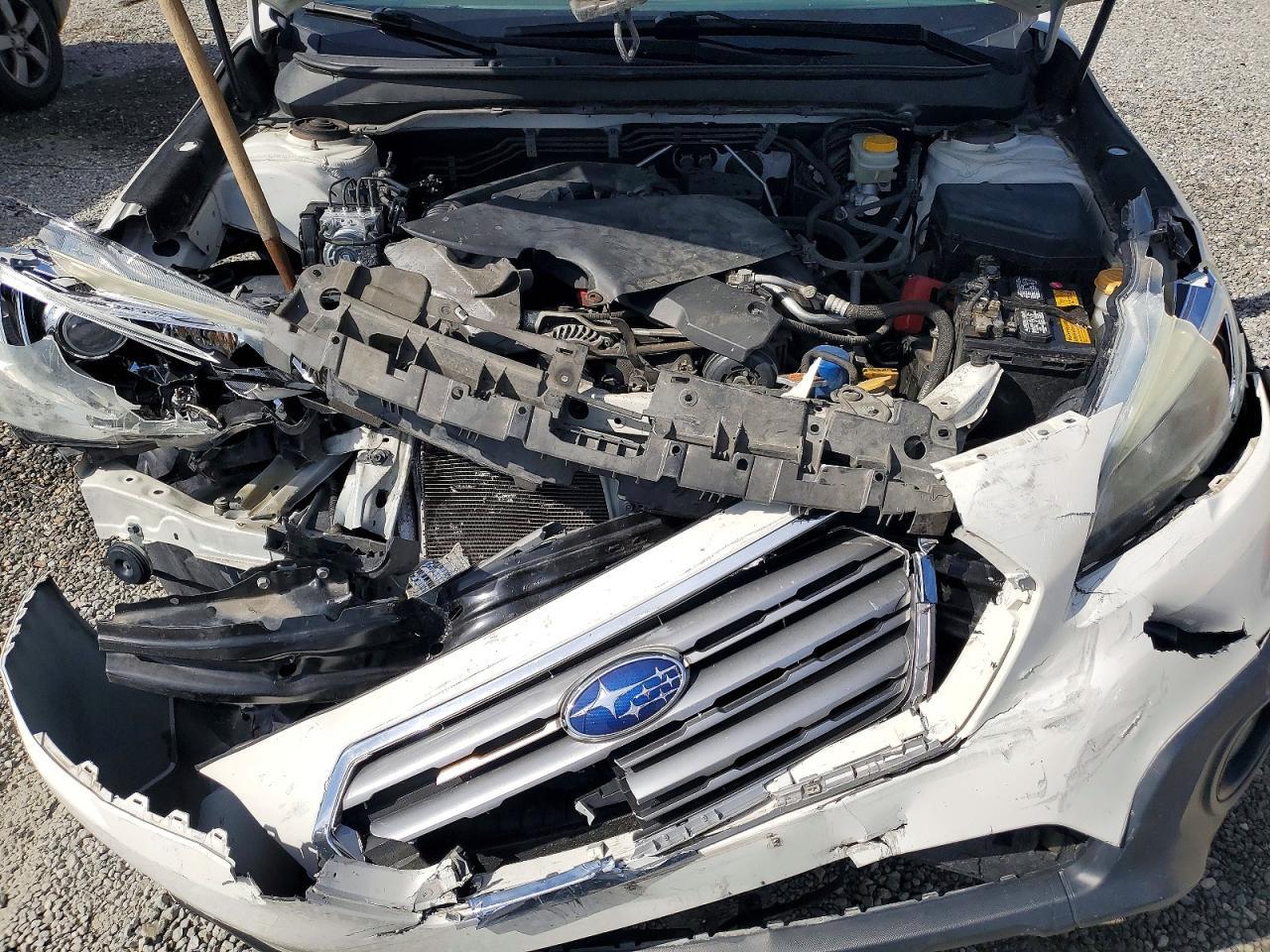 2015 SUBARU Outback