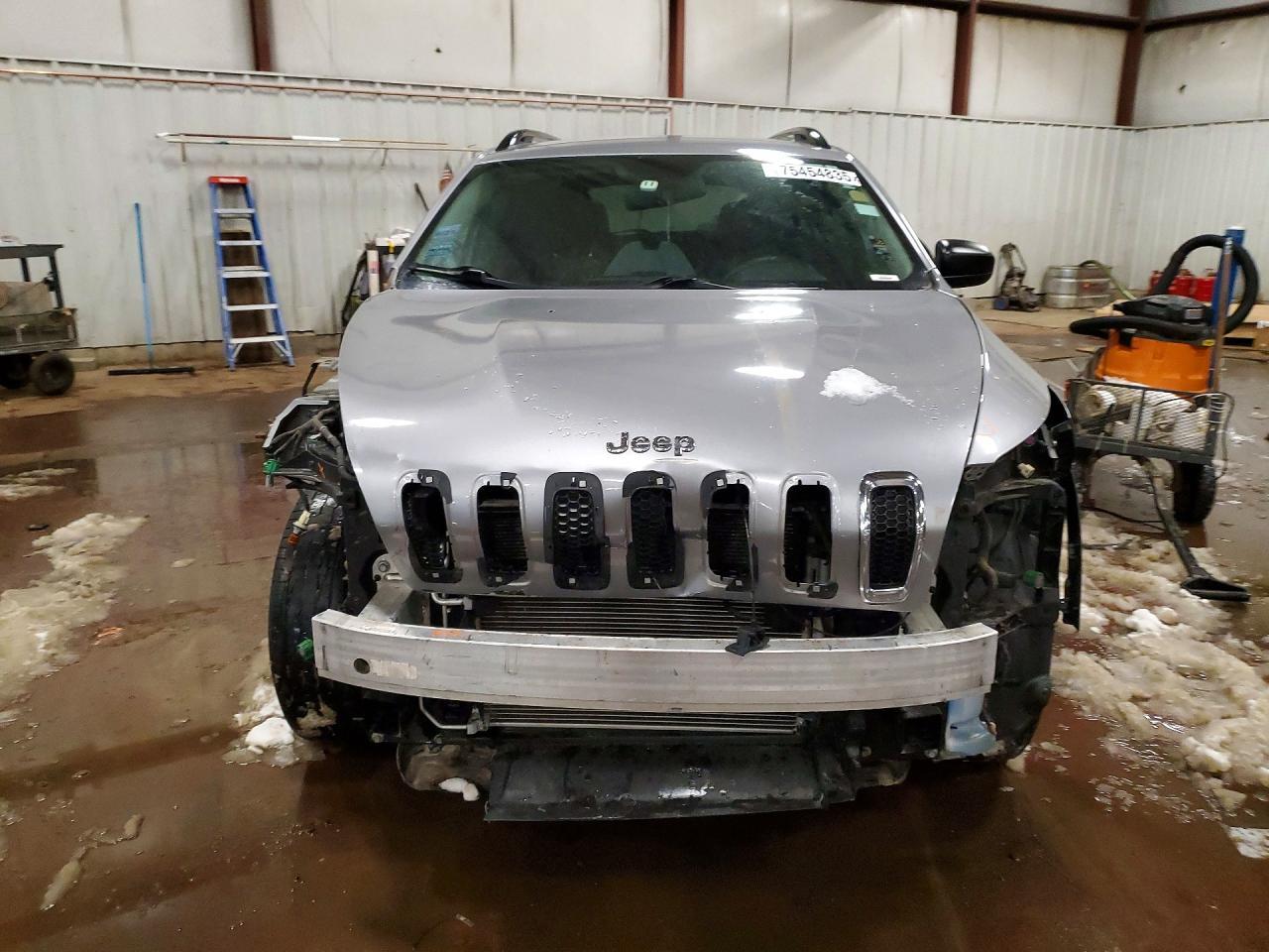 2016 JEEP CHEROKEE