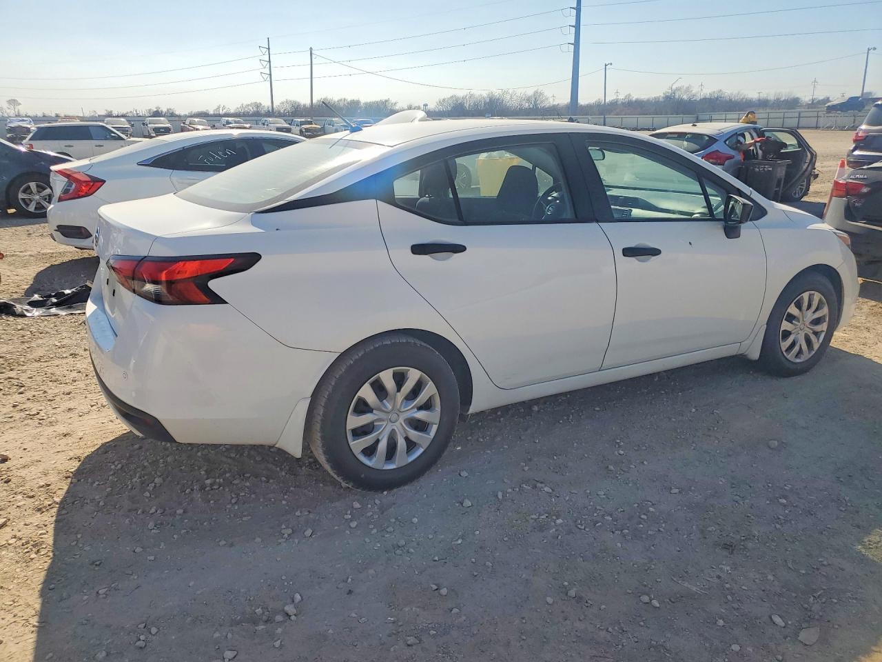 2022 NISSAN VERSA