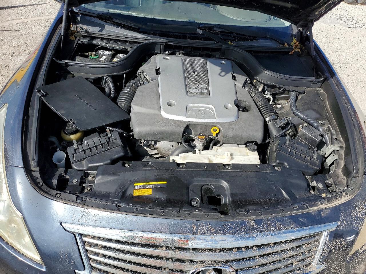2011 INFINITI G37