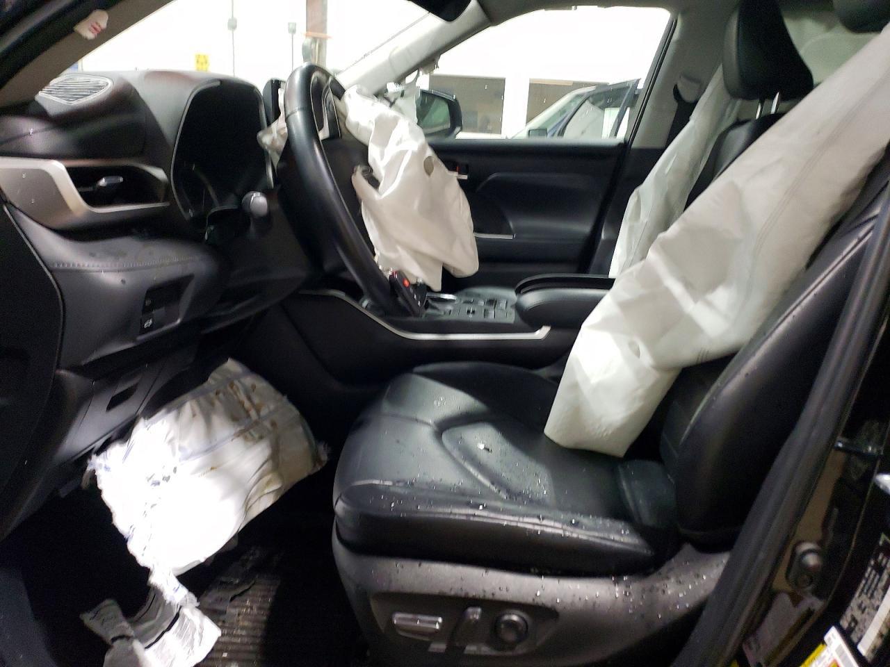 2022 TOYOTA HIGHLANDER