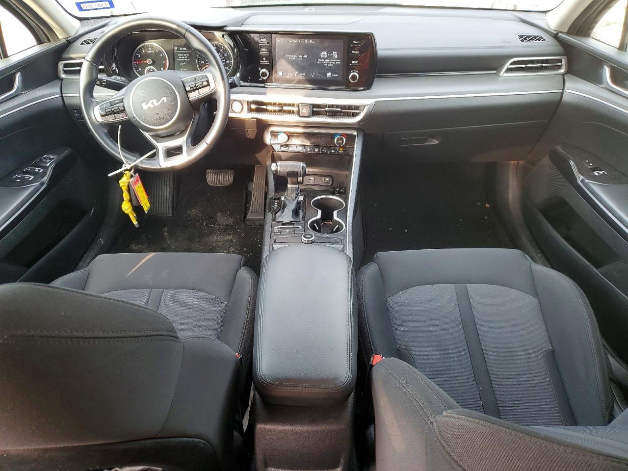 2022 KIA K5