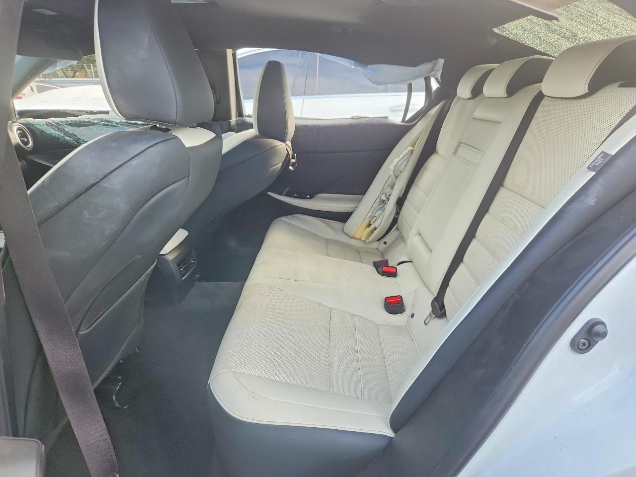 2022 LEXUS IS 350