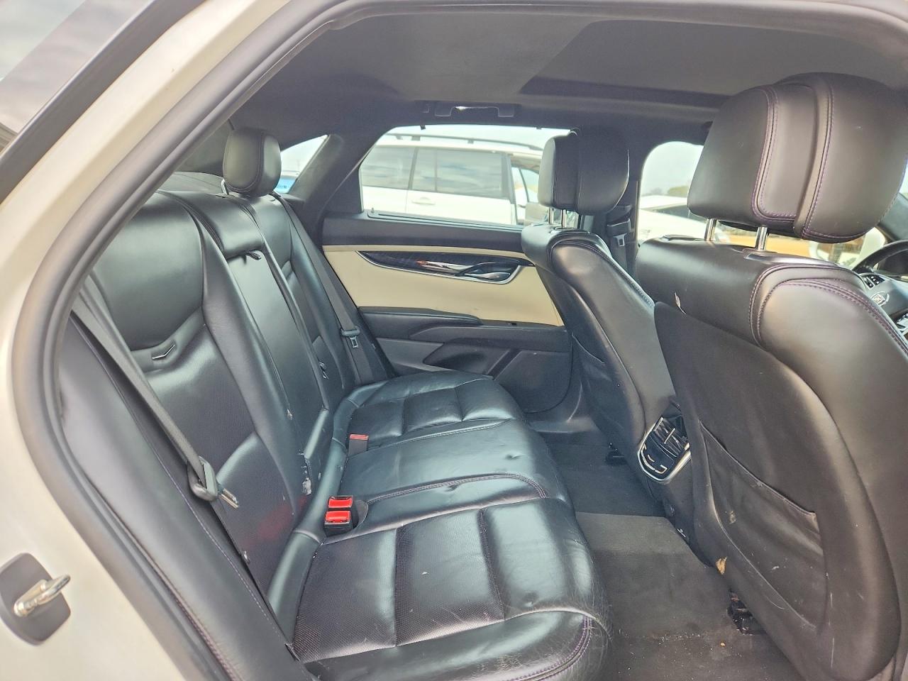 2013 CADILLAC XTS