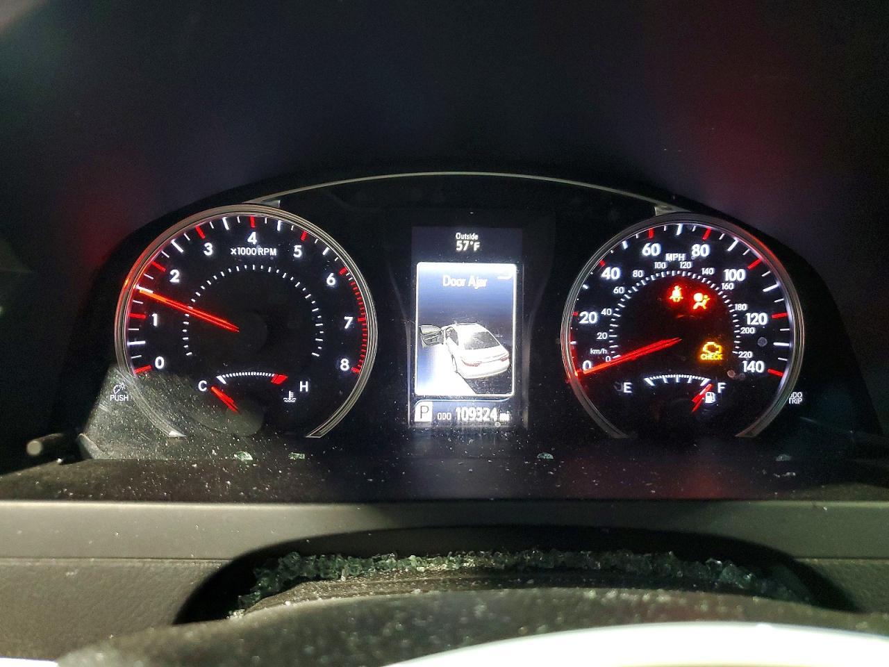 2016 TOYOTA CAMRY