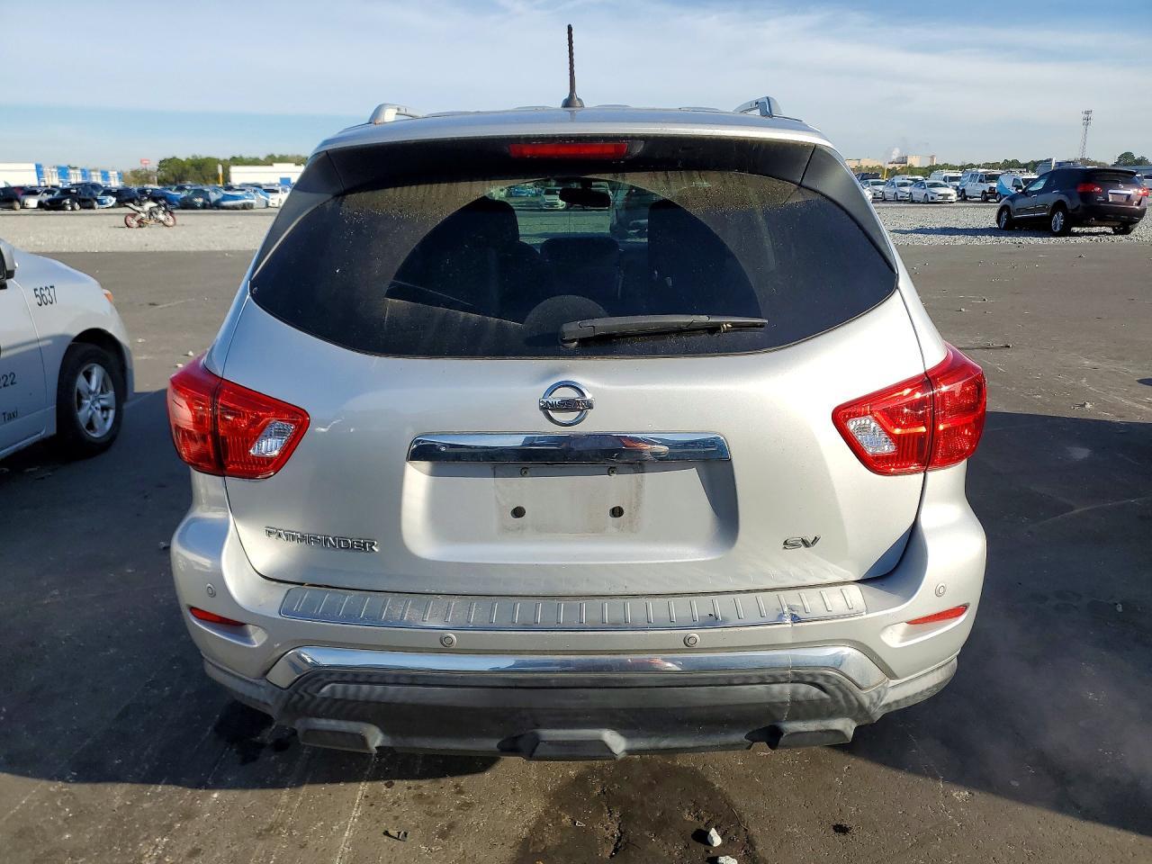 2017 NISSAN PATHFINDER