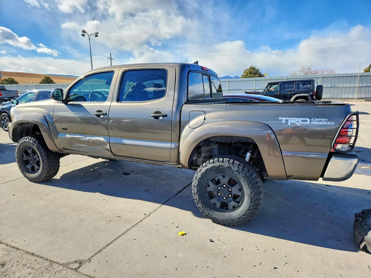 2012 TOYOTA TACOMA