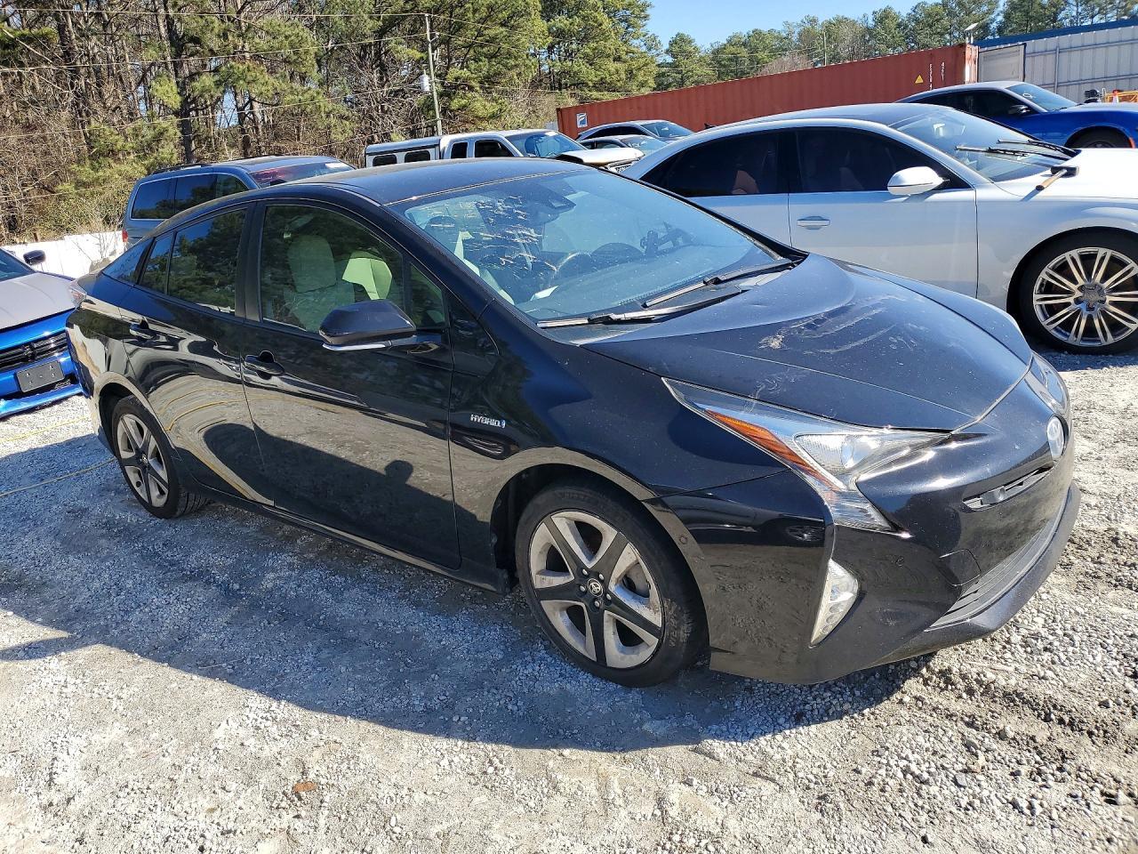 2017 TOYOTA PRIUS