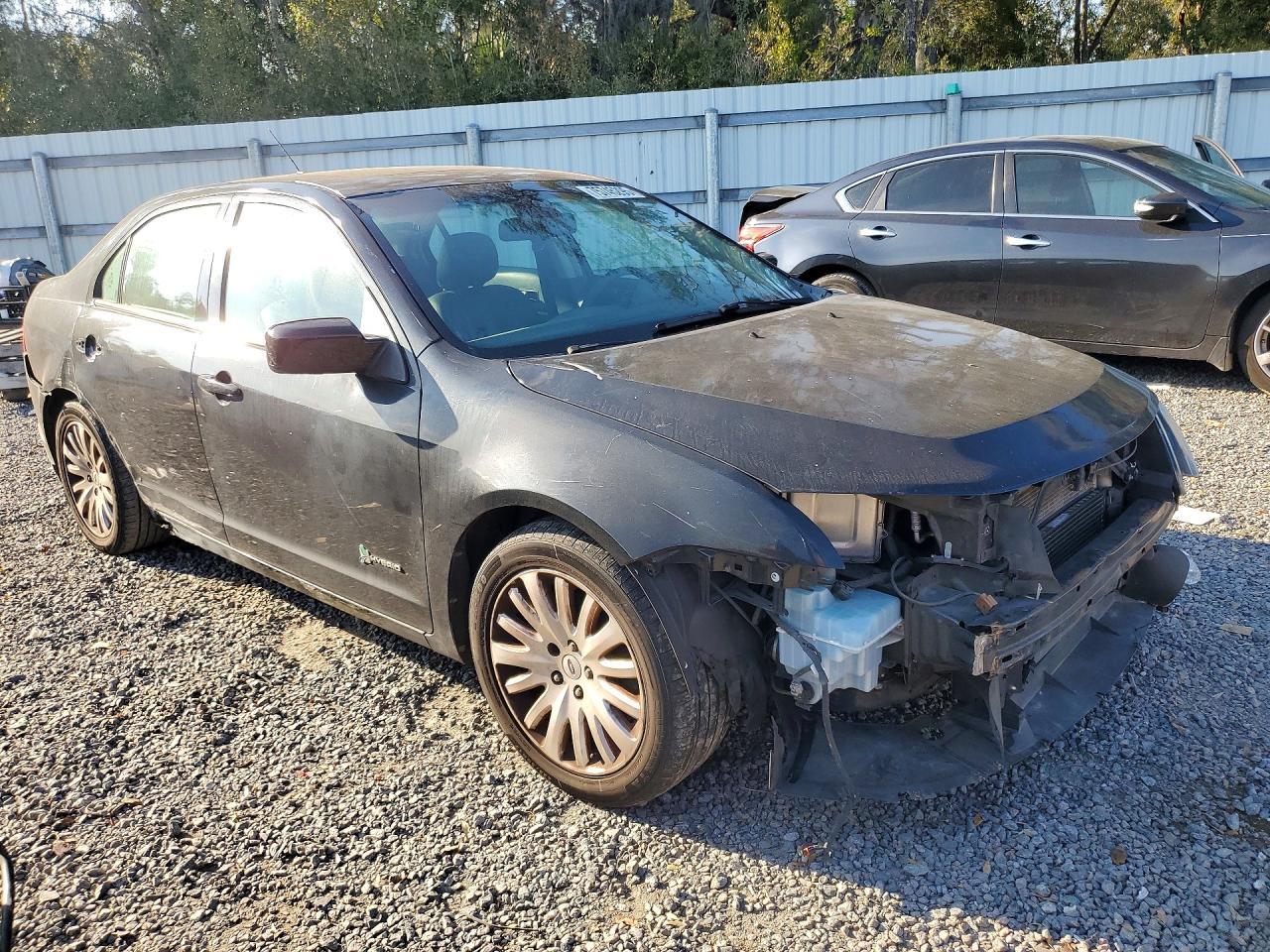 2011 FORD FUSION