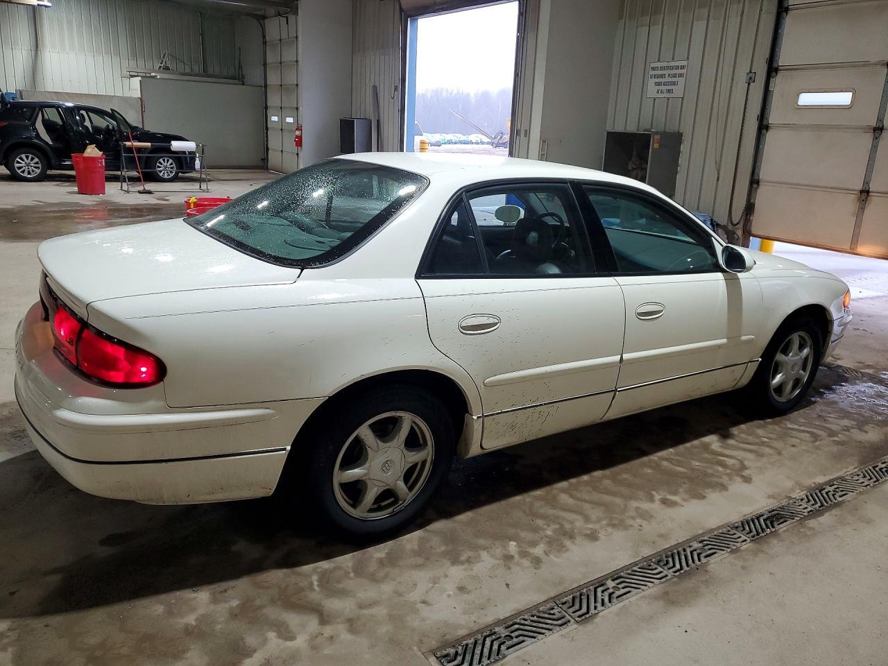 2004 BUICK Regal