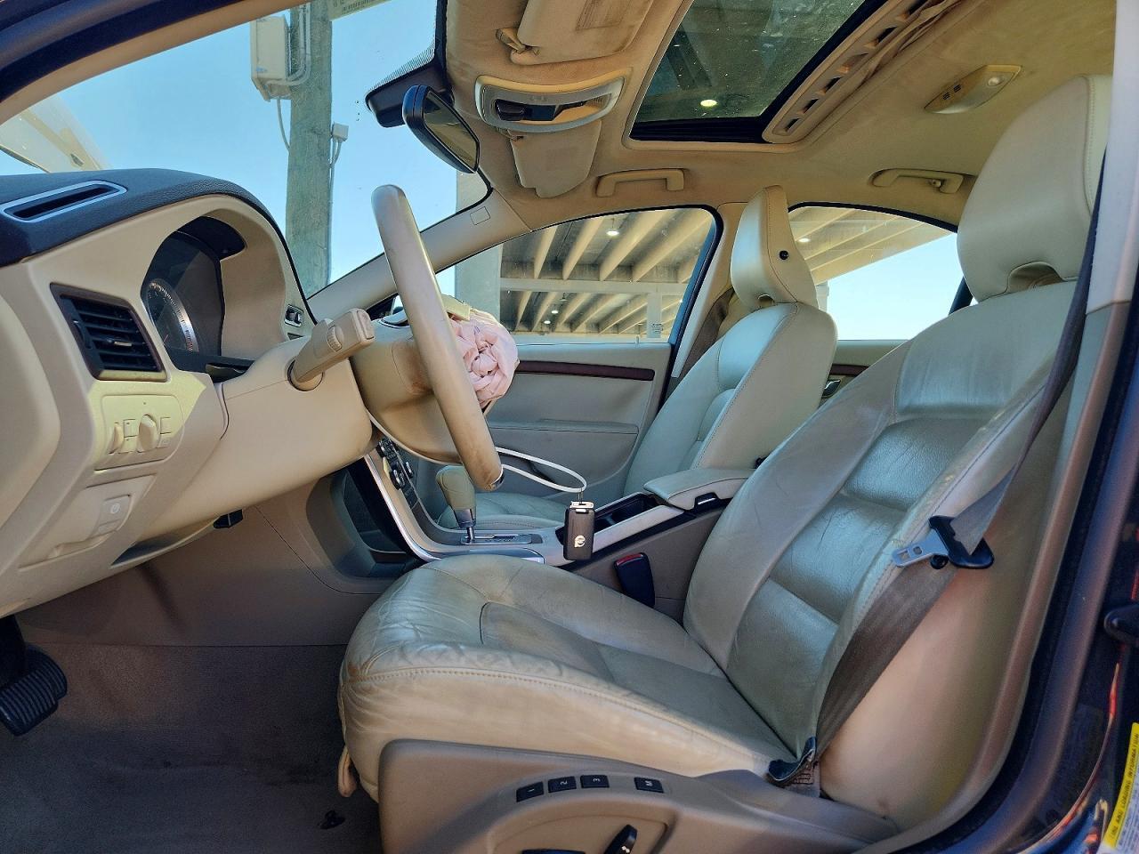 2011 VOLVO S80