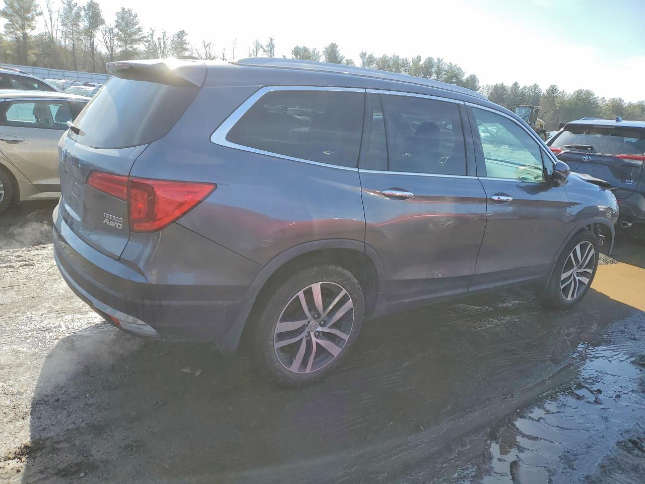 2016 HONDA PILOT
