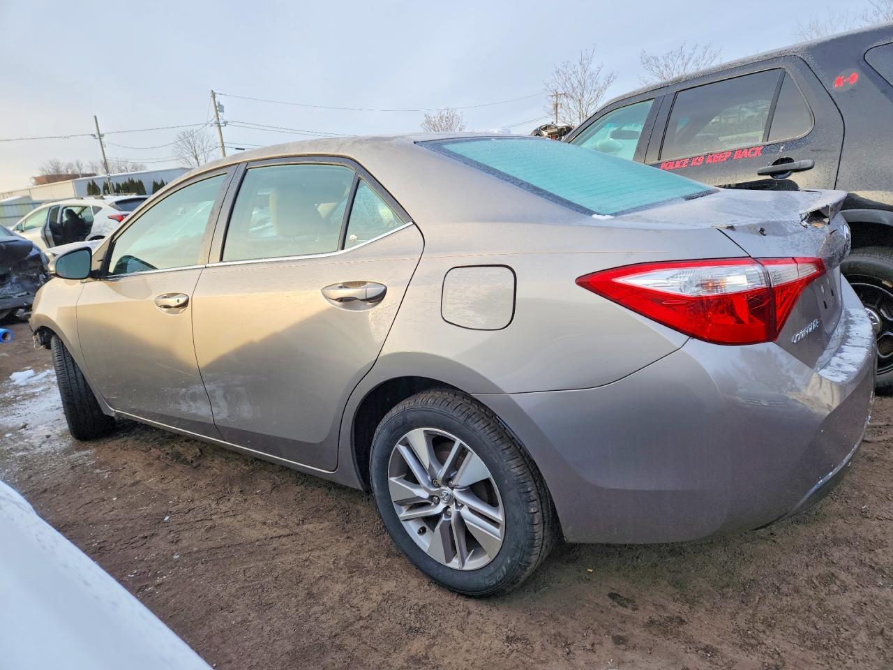 2015 TOYOTA COROLLA