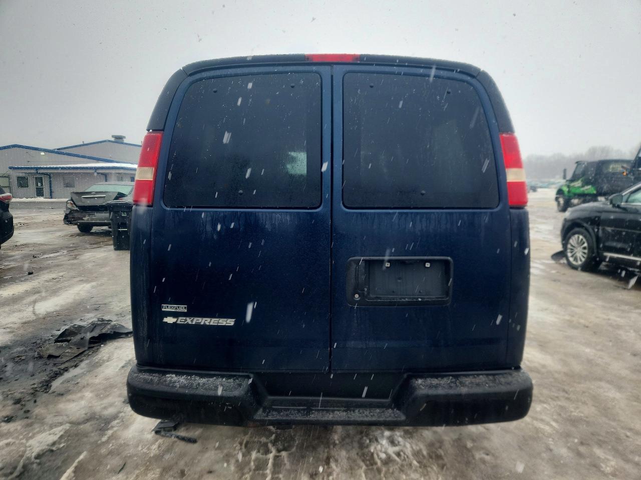 2011 CHEVROLET Express 1500