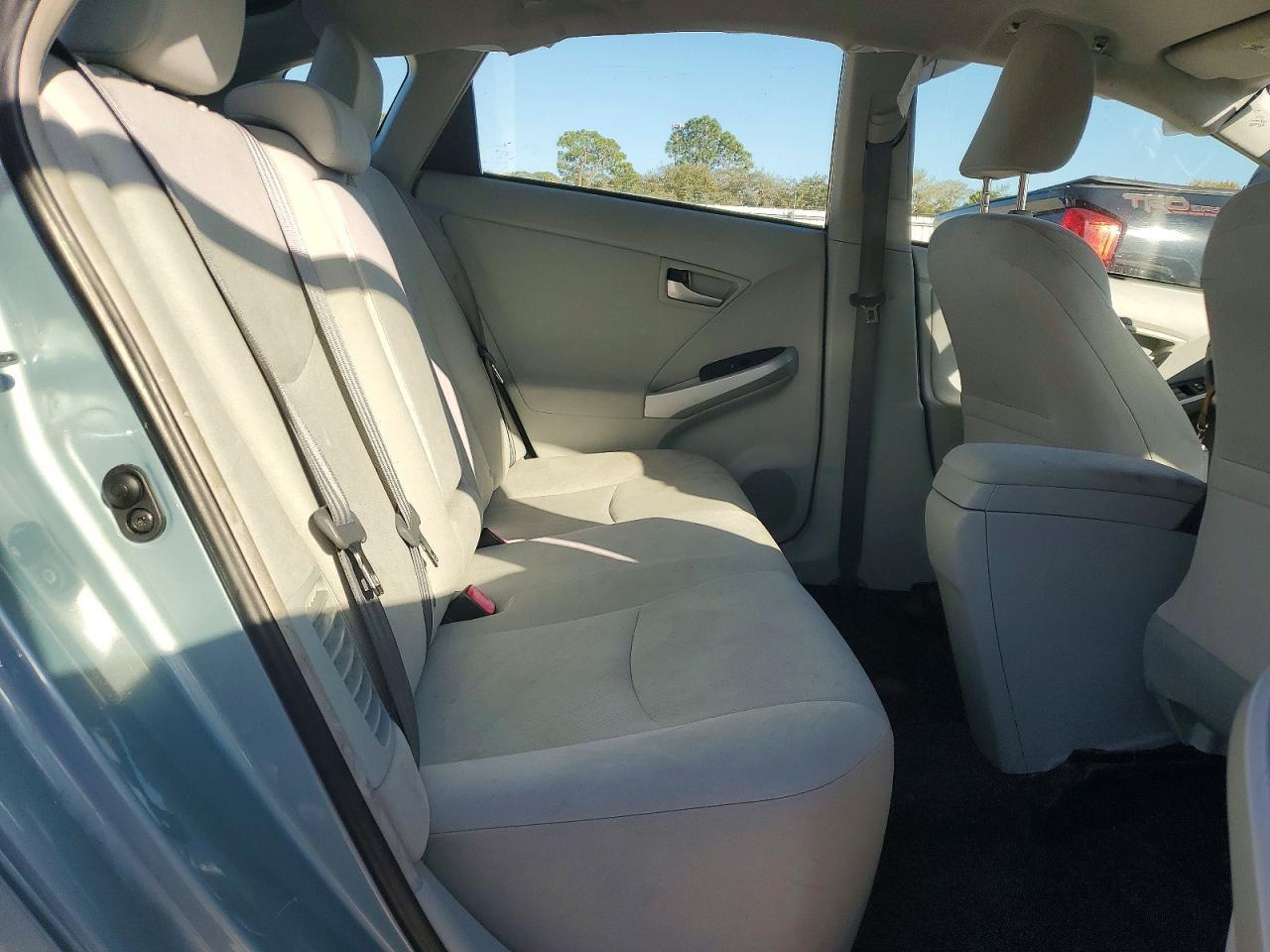 2015 TOYOTA PRIUS