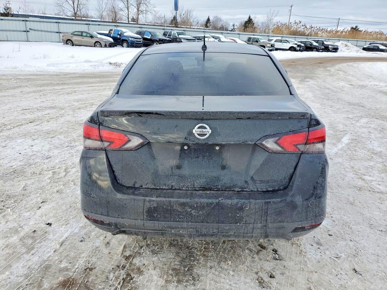 2021 NISSAN VERSA