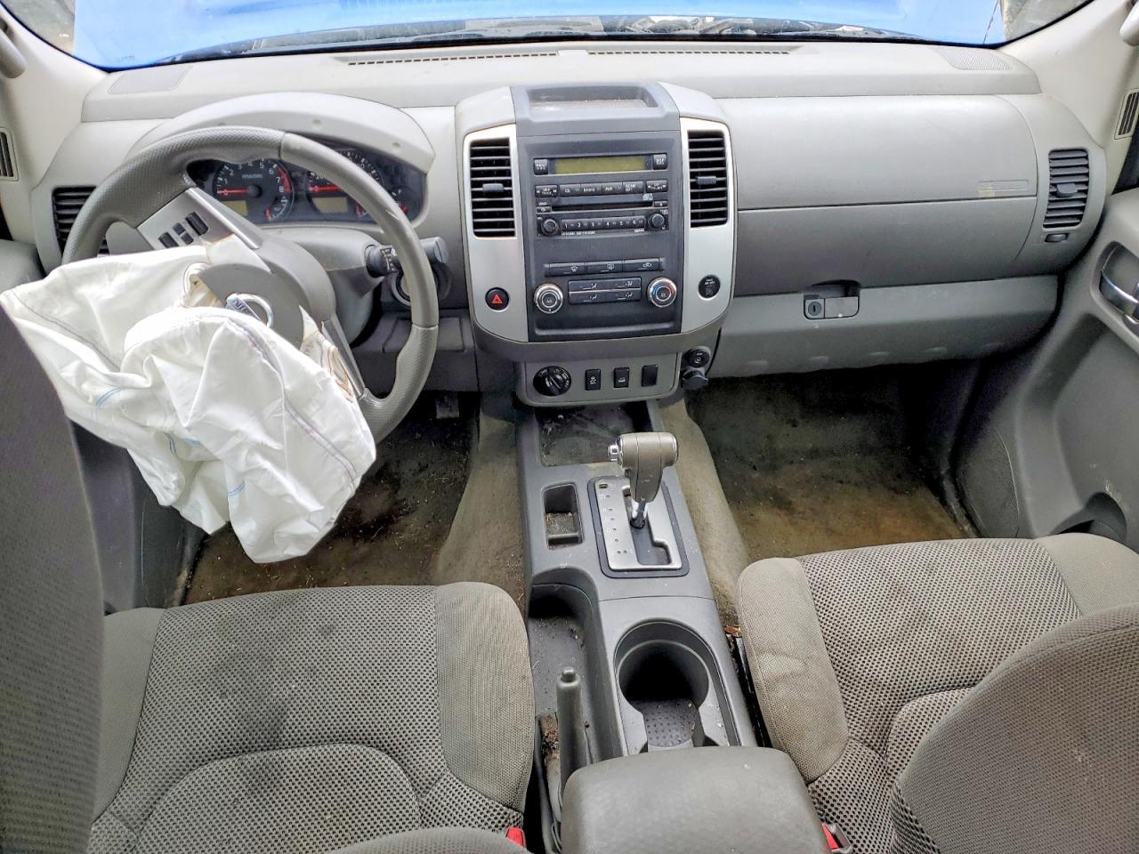 2012 NISSAN Frontier